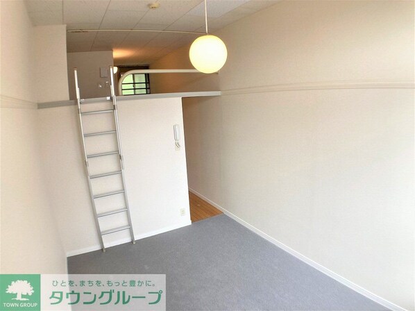 レオパレスドールパークの物件内観写真